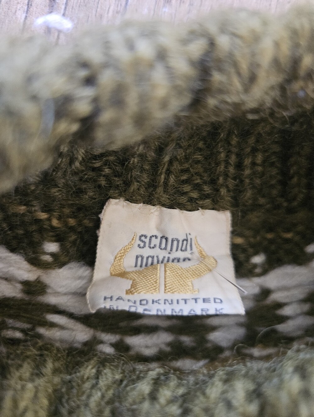 Scondi Navian Handmad Sweater Adult Olive Green Mock Neck Winter Pullover - Picture 6 of 8